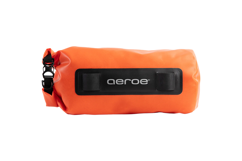 http://aeroe.com/cdn/shop/files/heavy-duty-dry-bag-8l-2_1024x.png?v=1695681225