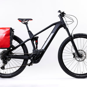 Aeroe Spider Pannier on electric mountain bike