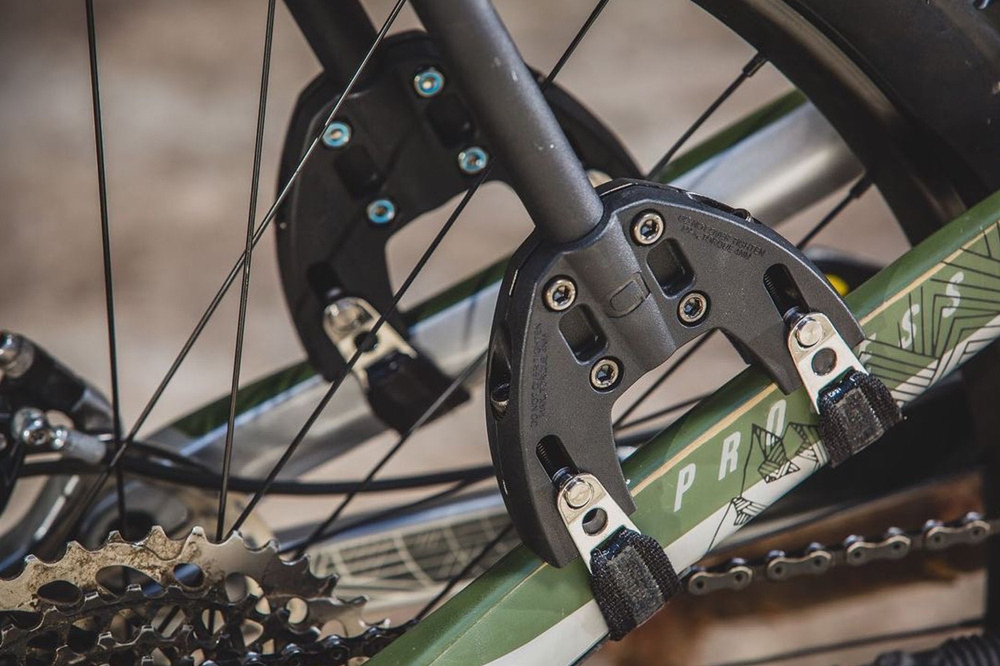Spider Rear Rack + 12L Dry Bag Essentials Bundle – Aeroe