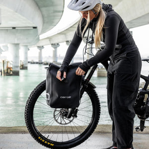 Urban Pannier Bag closing